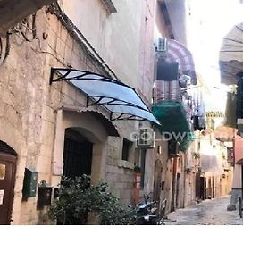 Al Vecchio Arco A Bari Vecchia